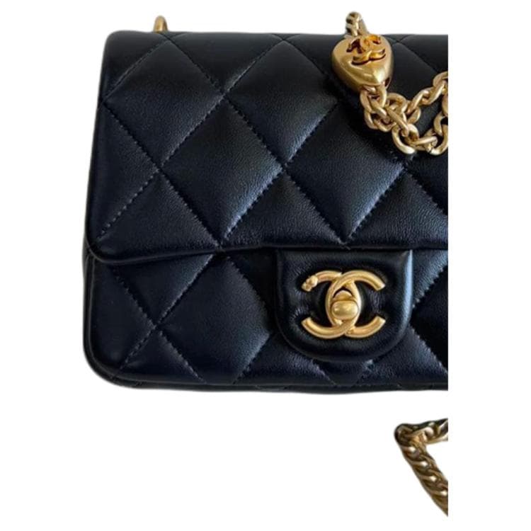 Сумка через плечо CHANEL 25C Quilted Heart Bag Black - изображение 4