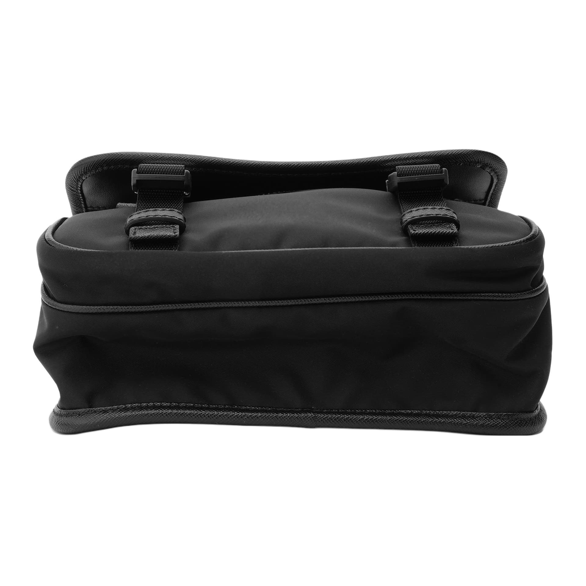 Сумка через плечо Prada Nylon Messenger Bag - изображение 5