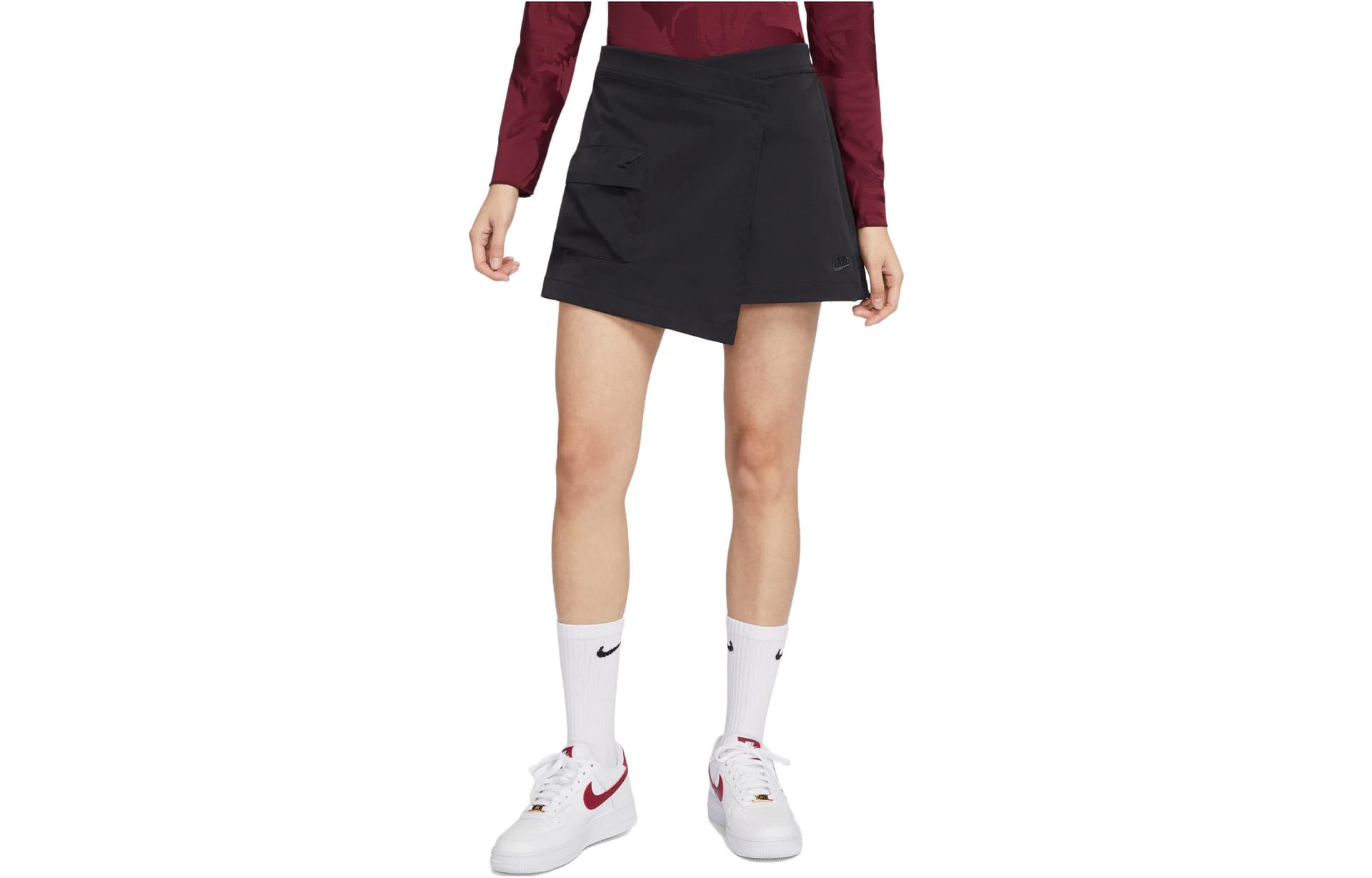 Шорты Nike Sportswear Tech Pack - изображение 1