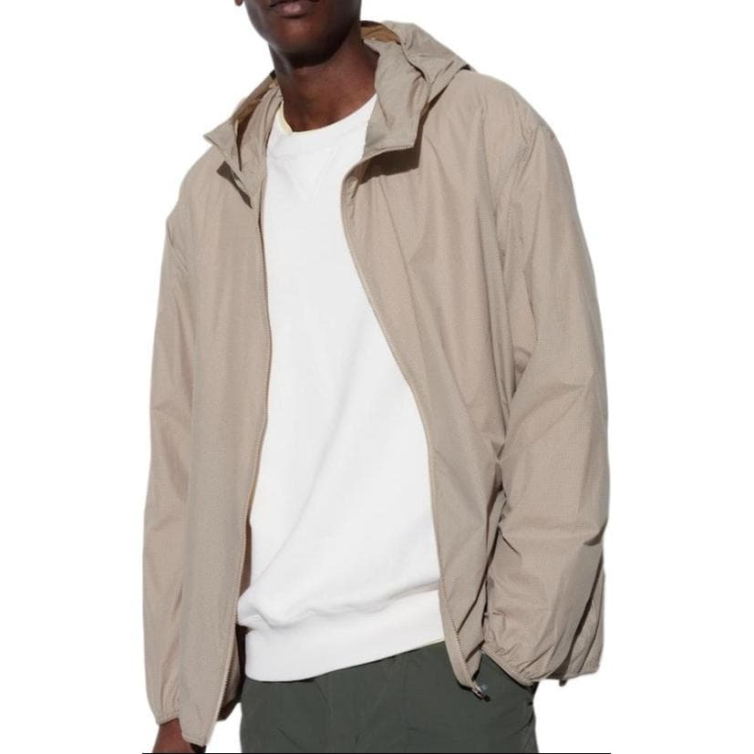 Легкая ветровка UNIQLO - изображение 1