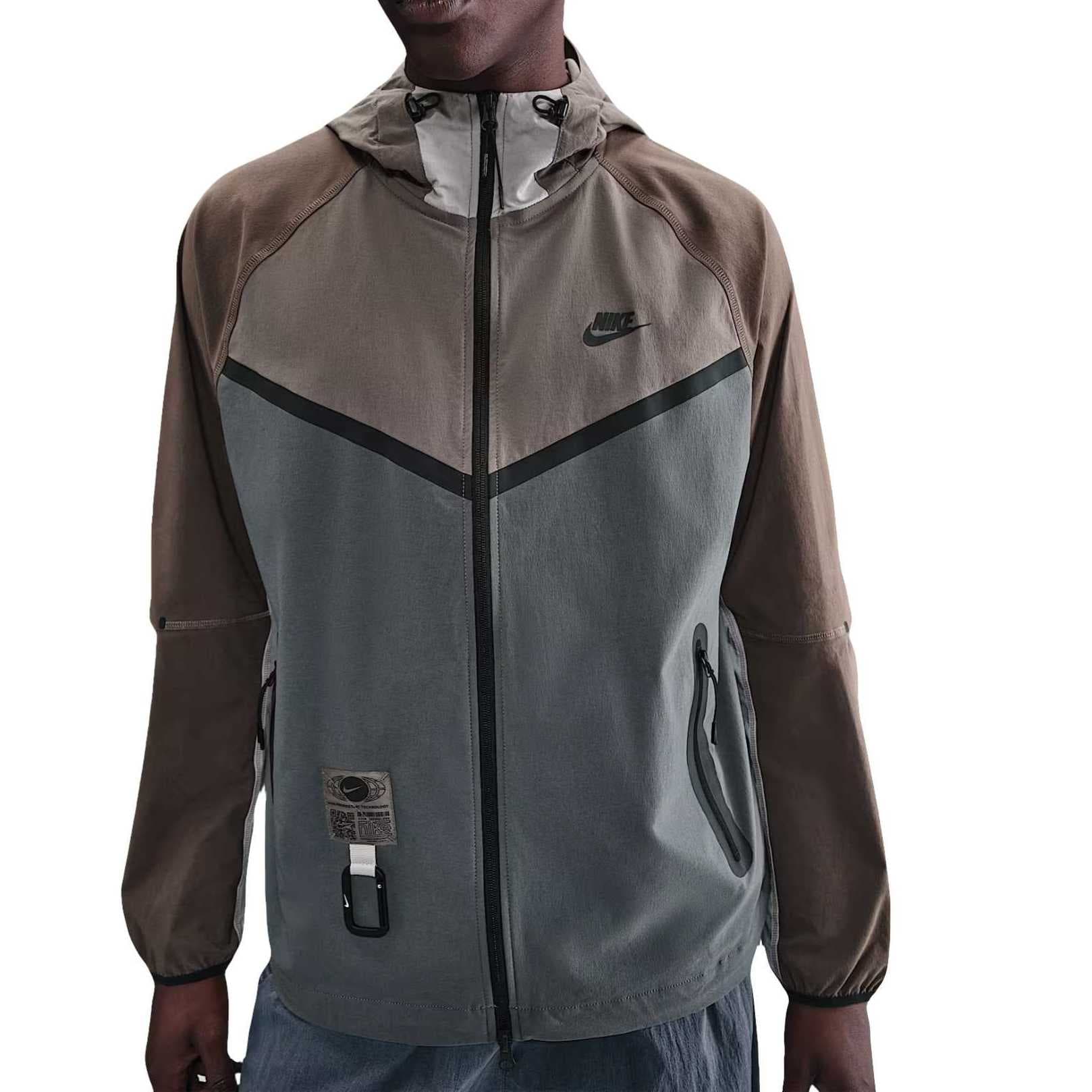 Куртка Мужская куртка Nike WovenWINDRUNNER Tech - изображение 1