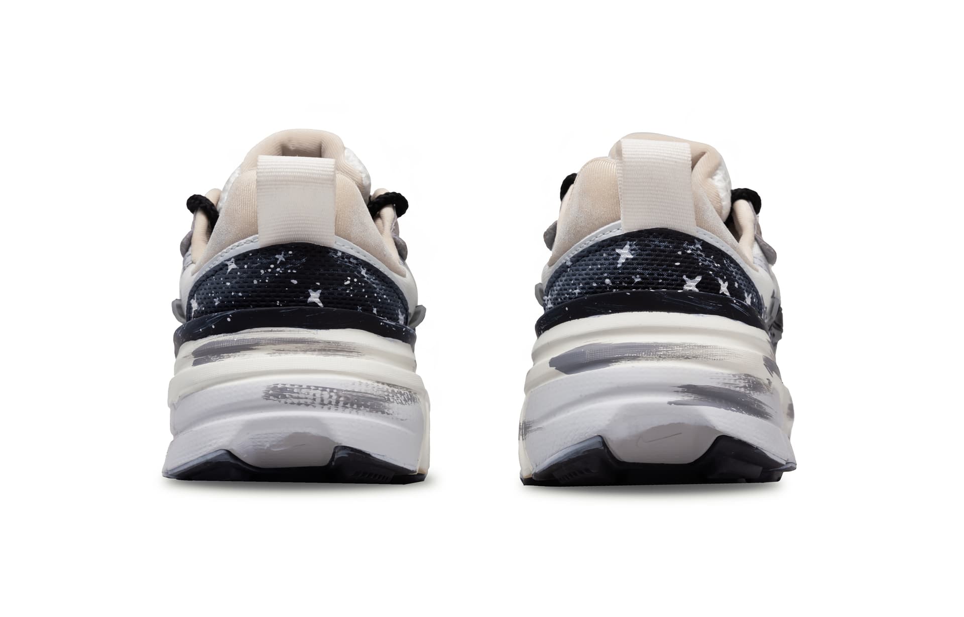 Кроссовки для бега Nike V2K Run Black White - изображение 4