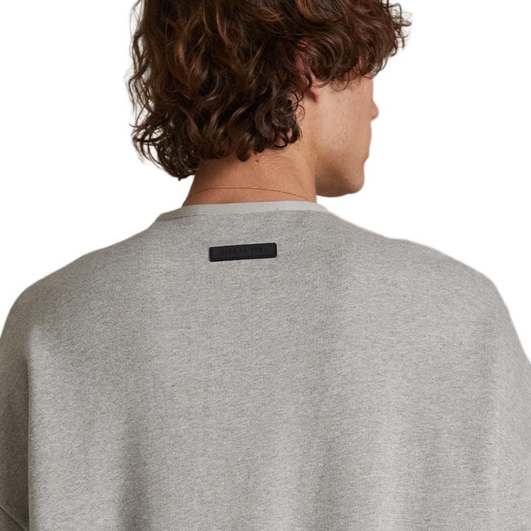 Худи Fear of God Essentials SS24 Crewneck Sweater Dark Heather Oatmeal - изображение 3