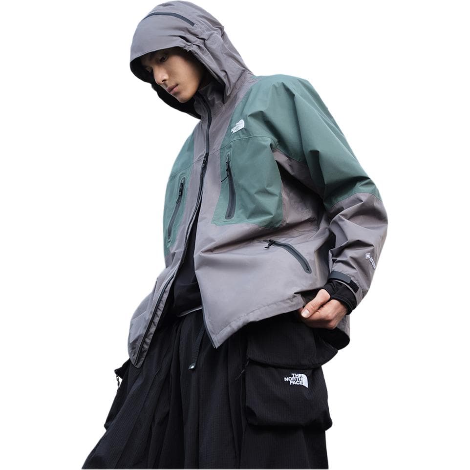 Демисезонная куртка The North Face SS25 - изображение 5