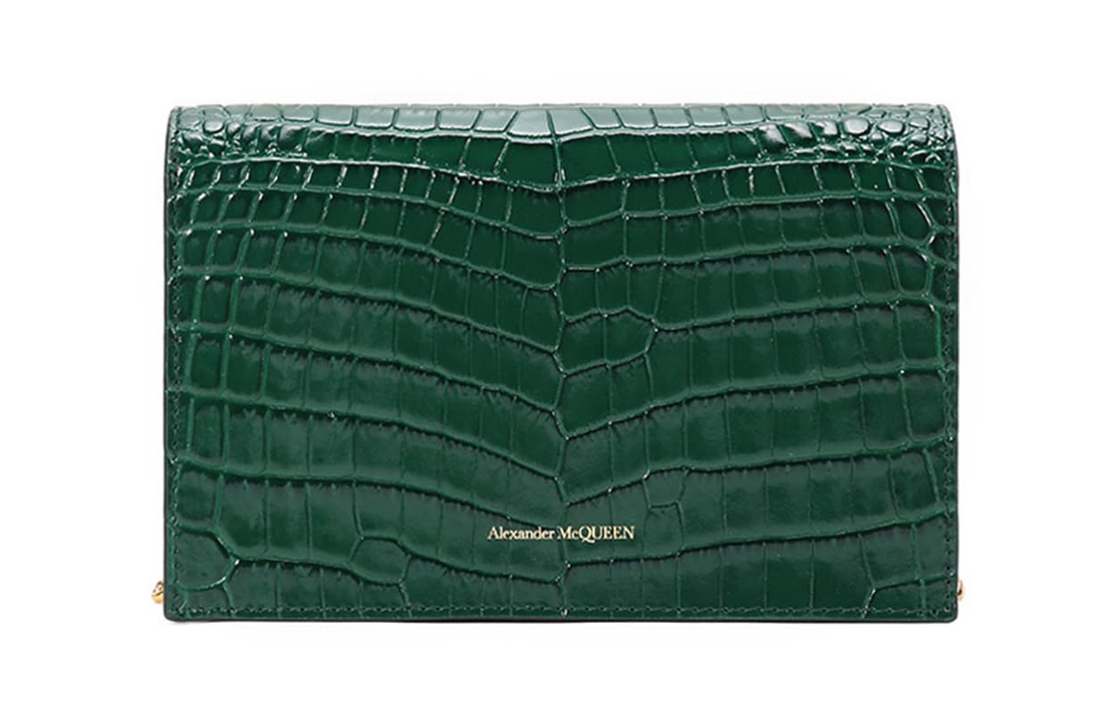 Мини-сумка Alexander McQueen Skull Chain Leather Crossbody Bag Deep Green - изображение 4