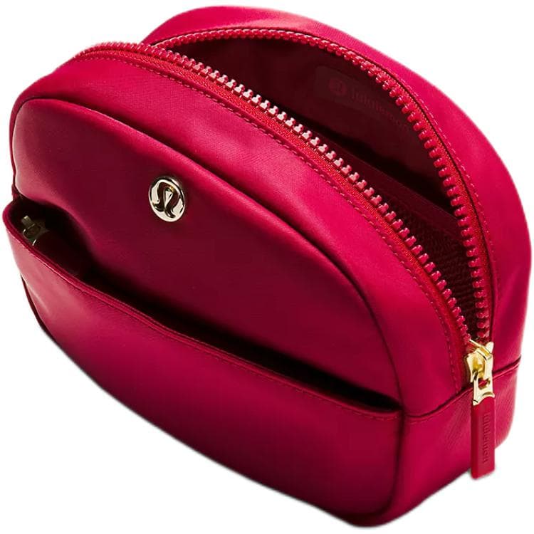 Lululemon City Essentials Нейлоновый Путешественный Сумка для Хранения Женская Ягодная - изображение 3