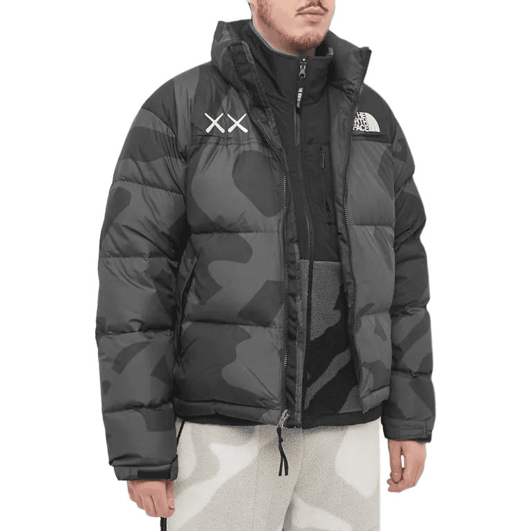 Зимняя куртка The North Face x KAWS FW22 Black - изображение 4
