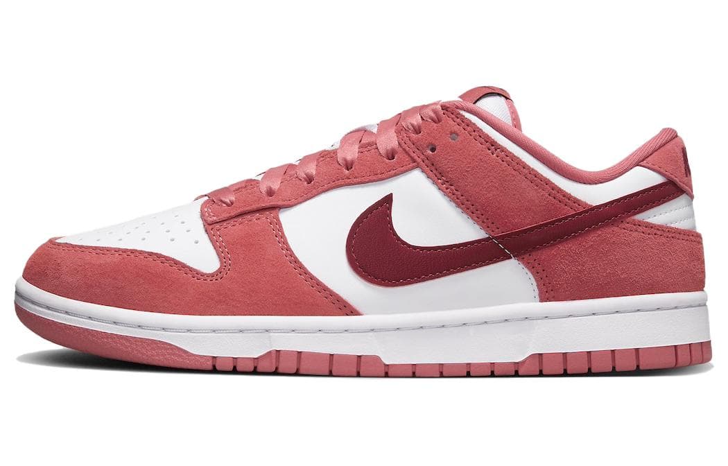 Кроссовки Nike Dunk Low WMNS "Valentine's Day"