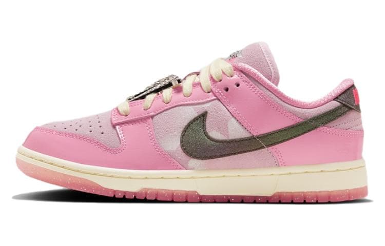Кроссовки Nike Dunk Low LX "Hot Punch and Pink Foam"
