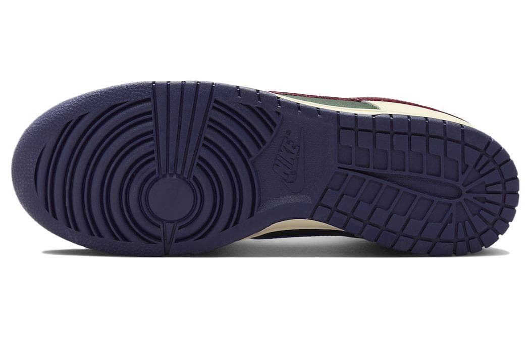 Кроссовки Nike Dunk Low "From Nike, To You" Green - изображение 6