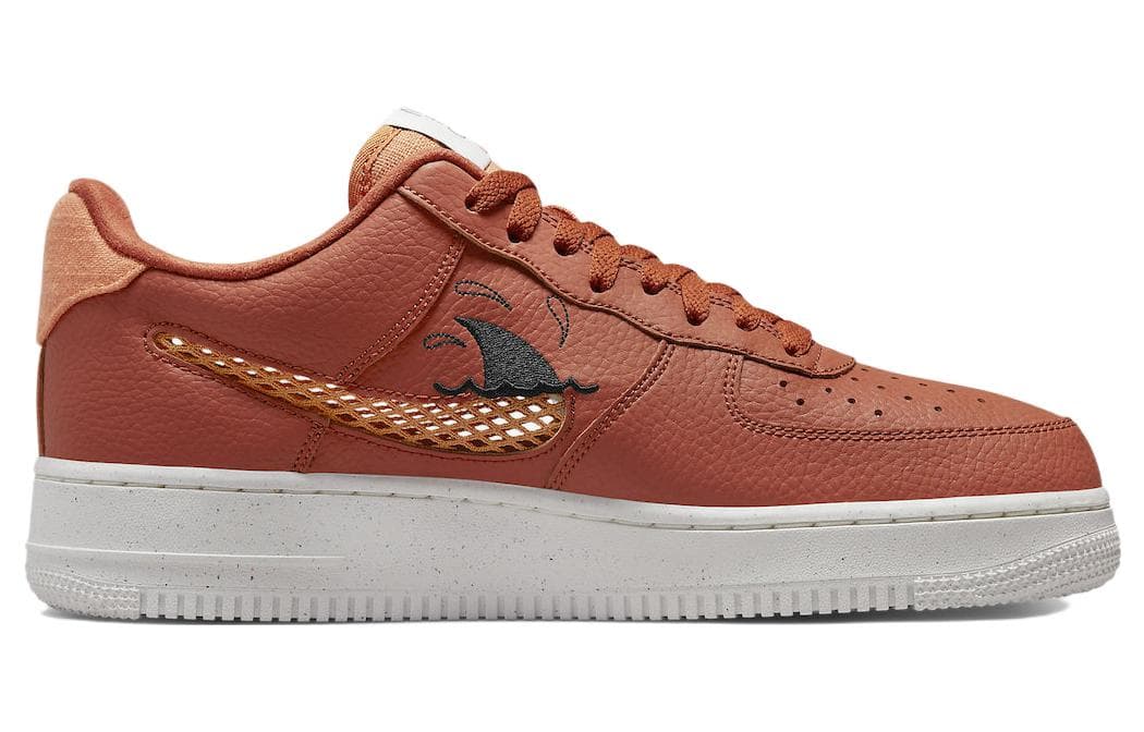 Кроссовки Nike Air Force 1 Low 07 LV8 NN "Sun Club" — фото 2