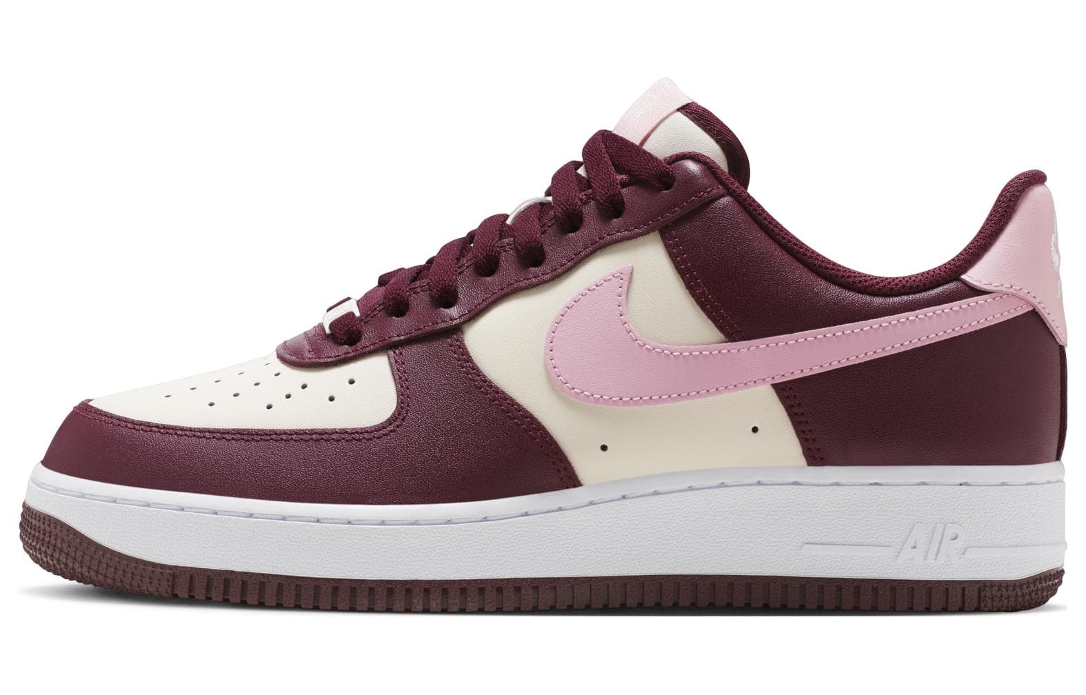 Кроссовки Nike Air Force 1 Low '07 "Valentine's Day Flowers"