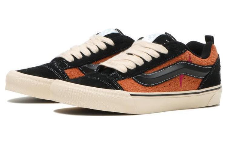 Кроссовки Disney x Vans Knu Skool Black Orange - изображение 3