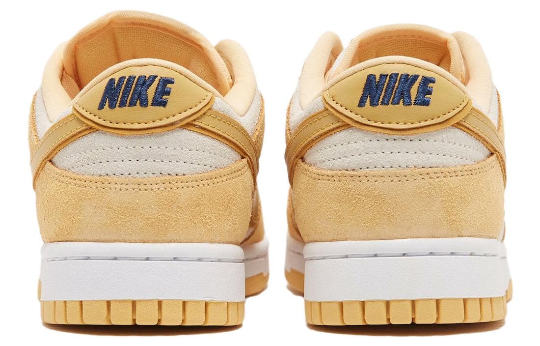 Кроссовки Nike Dunk Low "Gold Suede" — фото 4