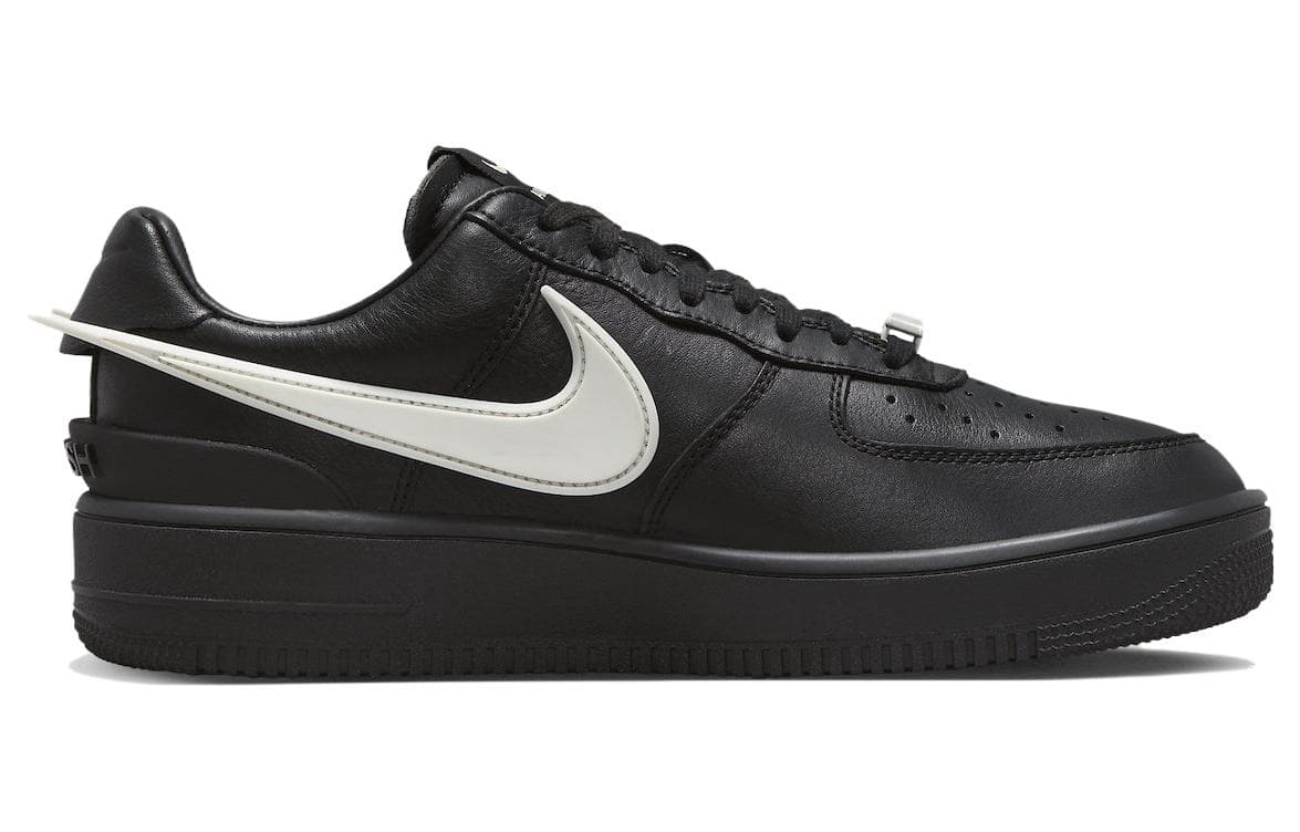 Кроссовки AMBUSH x Nike Air Force 1 Low Black — фото 2