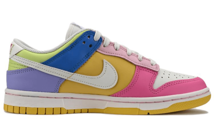 Кроссовки Nike Dunk Low "Gal Pals" — фото 2