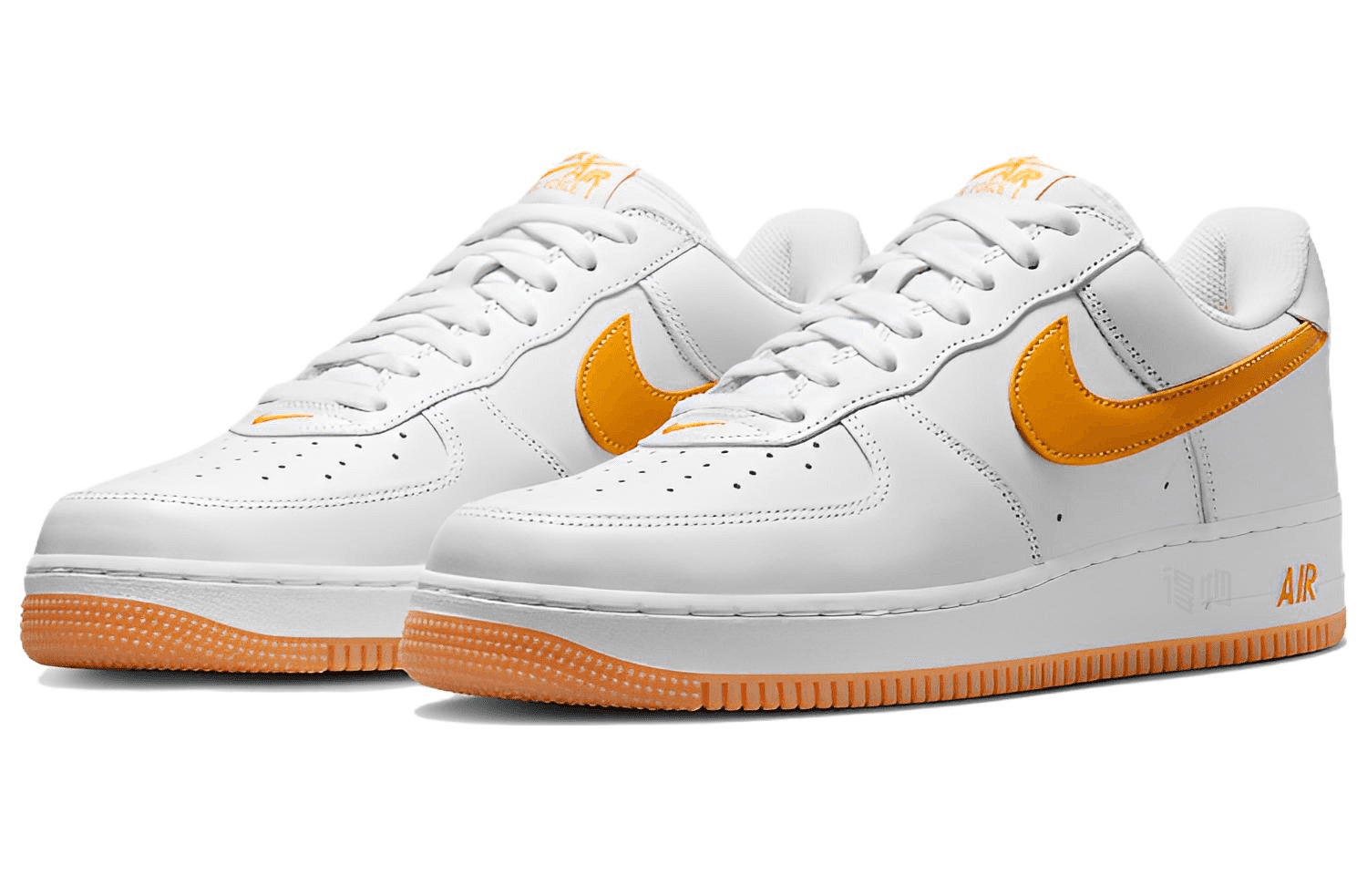 Кроссовки Nike Air Force 1 "University Gold" — фото 3