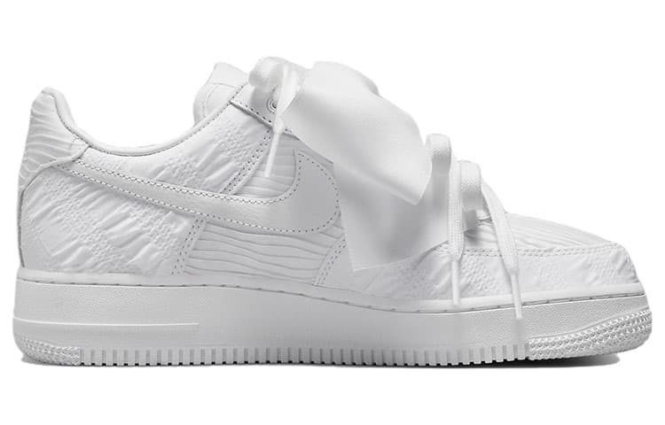 Кроссовки Nike Air Force 1 LX "Triple White" - изображение 2