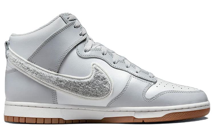 Кроссовки Nike Dunk Retro University "Chenille Swoosh" - изображение 2