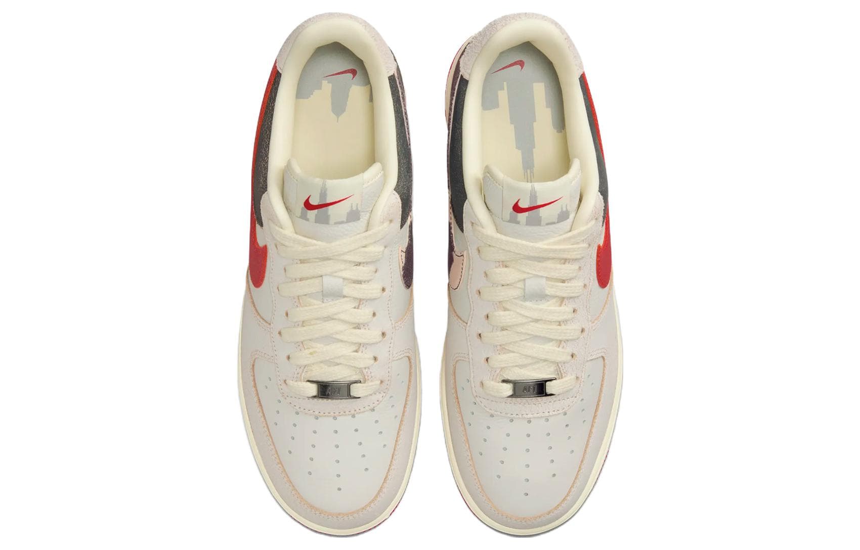 Кроссовки Nike Air Force 1 Low "Chicago" — фото 4