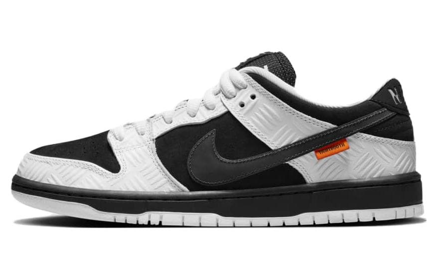 Кроссовки TIGHTBOOTH x Nike Dunk SB Pro "Black and White"