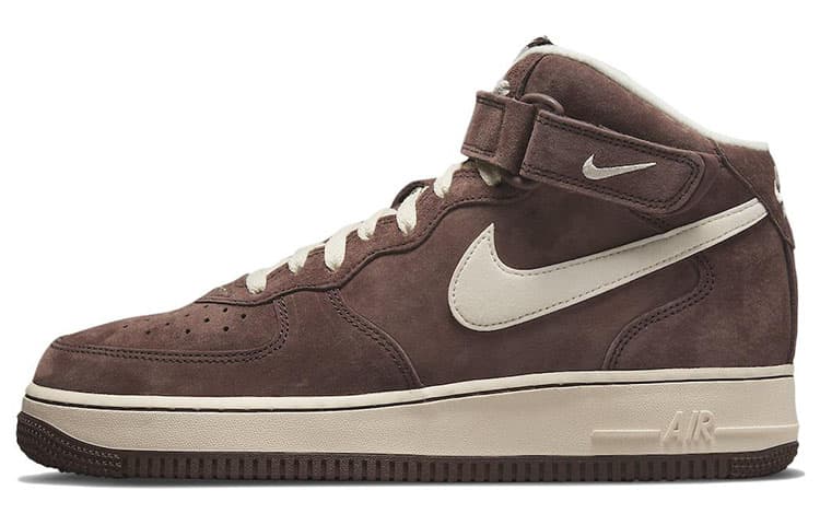 Кроссовки Nike Air Force 1 '07 QS "Chocolate"