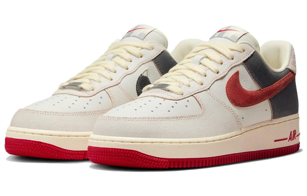 Кроссовки Nike Air Force 1 Low "Chicago" — фото 3