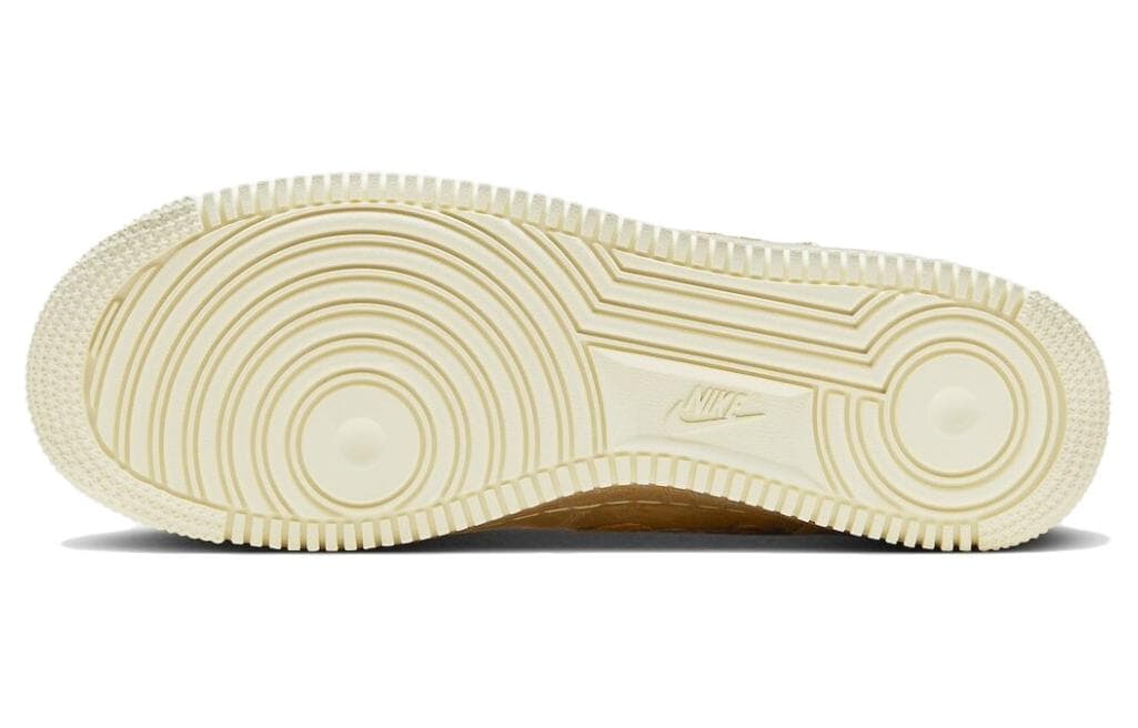 Кроссовки Nike Air Force 1 Low Valentine's Gold - изображение 6