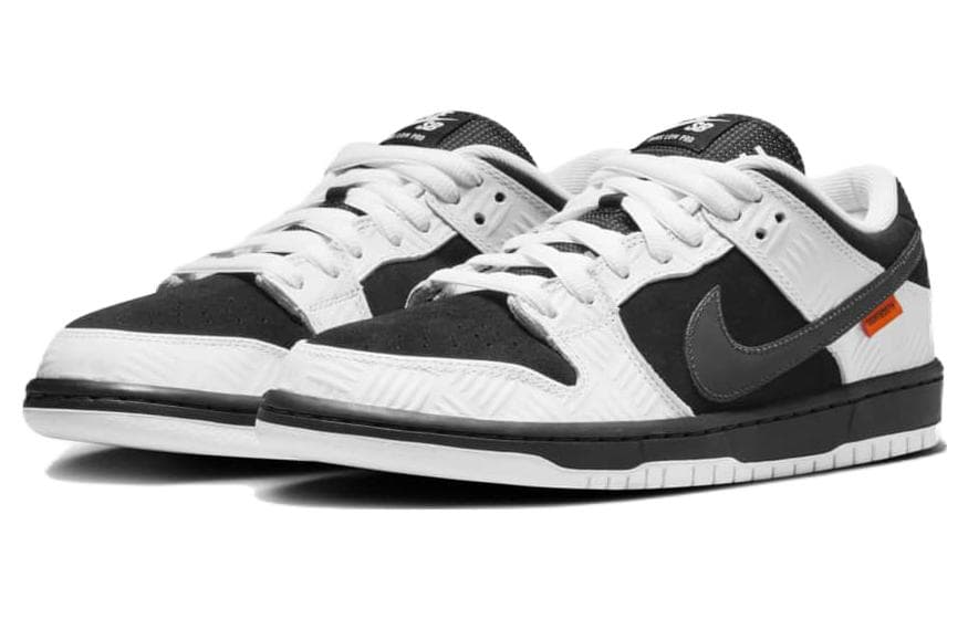 Кроссовки TIGHTBOOTH x Nike Dunk SB Pro "Black and White" — фото 3