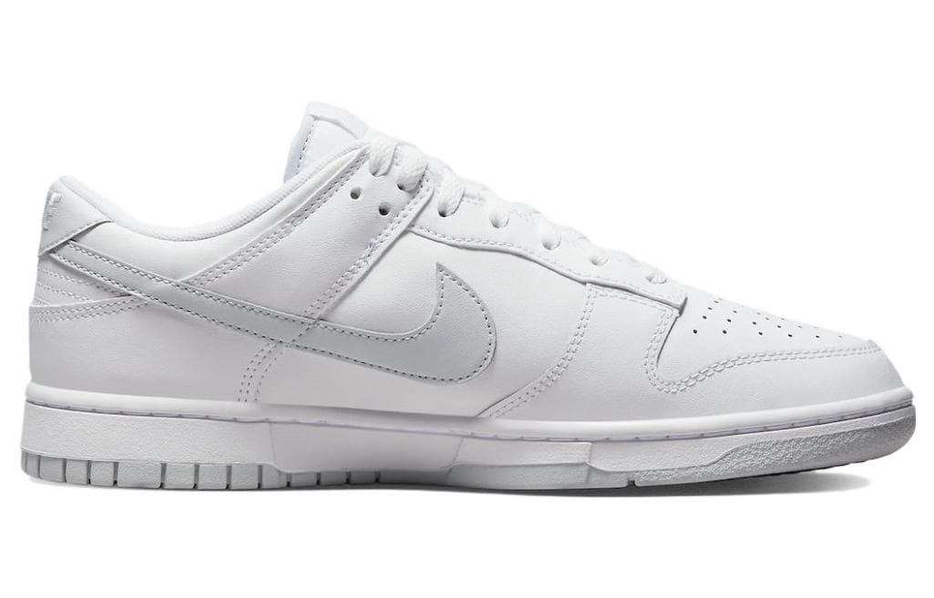 Кроссовки Nike Dunk Low "Pure Platinum" — фото 2