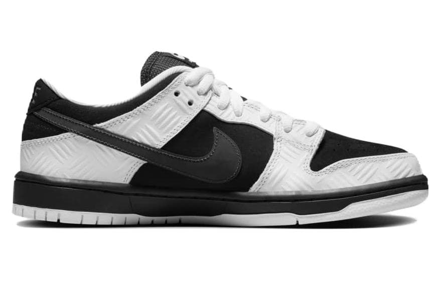 Кроссовки TIGHTBOOTH x Nike Dunk SB Pro "Black and White" — фото 2