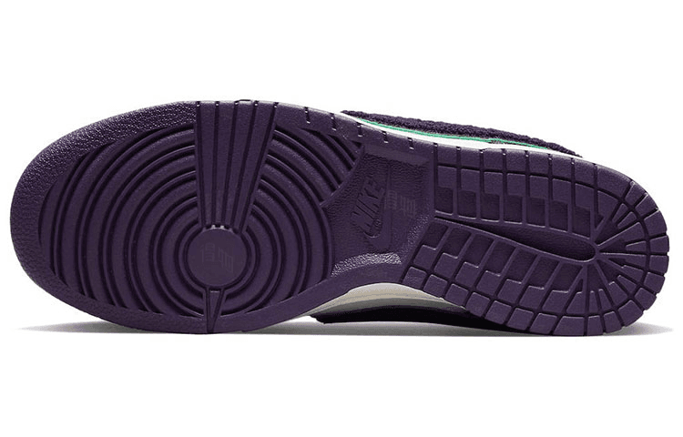 Кроссовки Nike Dunk Low Retro "Chenille Swoosh" — фото 6