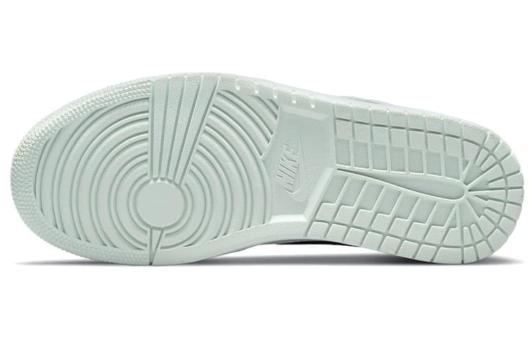 Ретро баскетбольные кроссовки Jordan Air Jordan 1 SE "Barely Green" - изображение 6