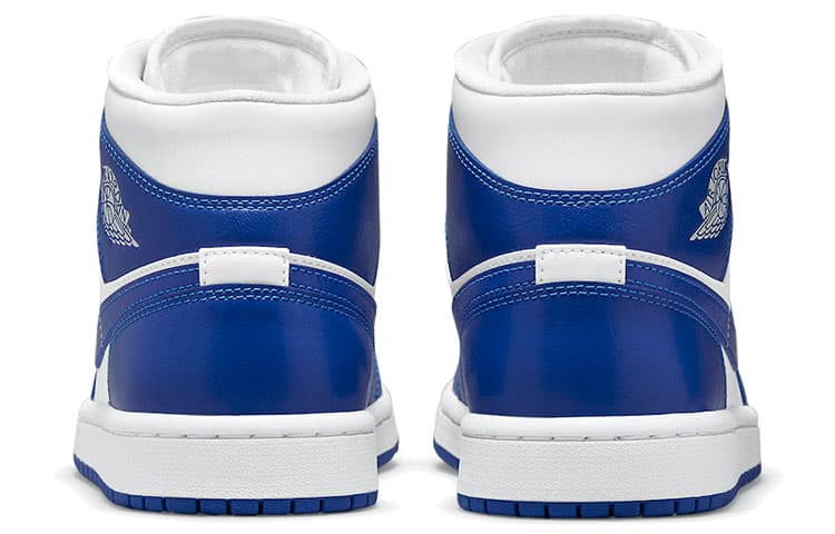 Ретро баскетбольные кроссовки Jordan Air Jordan 1 Mid "Kentucky" - изображение 5