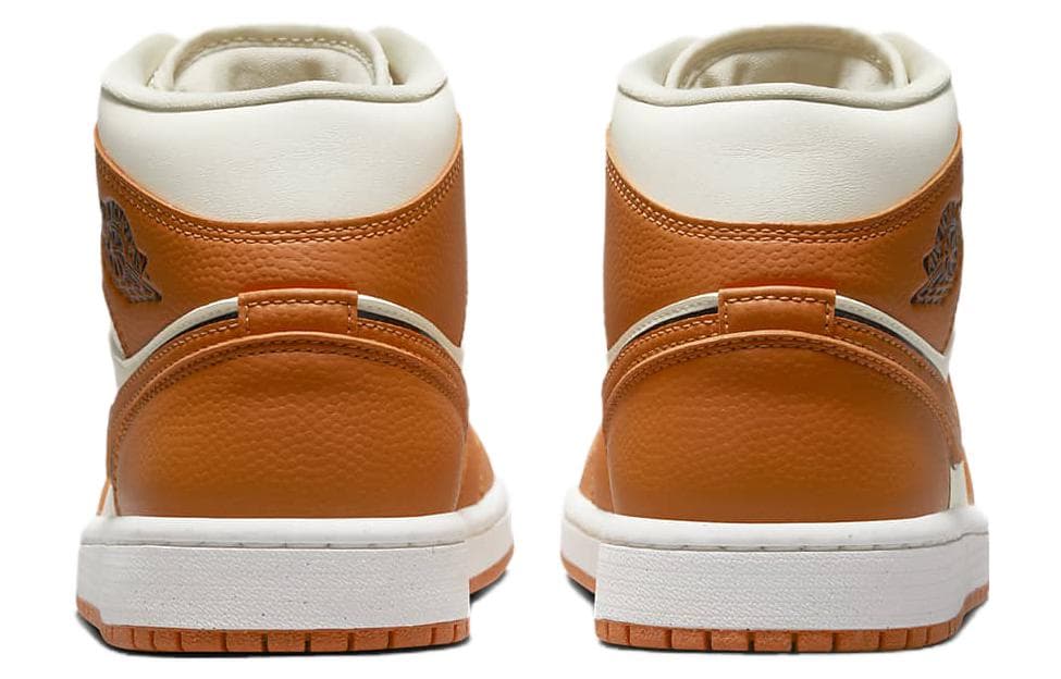 Ретро баскетбольные кроссовки Jordan Air Jordan 1 Mid "Shattered Backboard" — фото 4