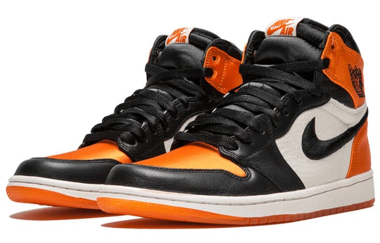 Ретро баскетбольные кроссовки Jordan Air Jordan 1 Retro High "Satin Shattered Backboard" — фото 4