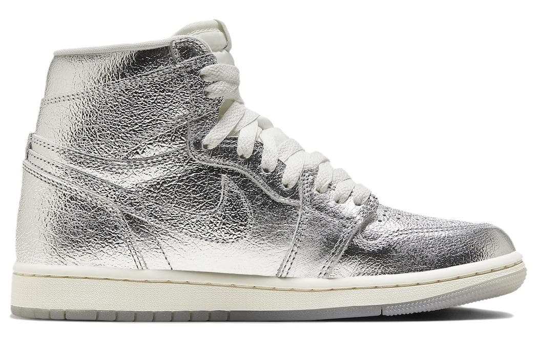 Ретро баскетбольные кроссовки Jordan Air Jordan 1 High OG "Chrome" — фото 2