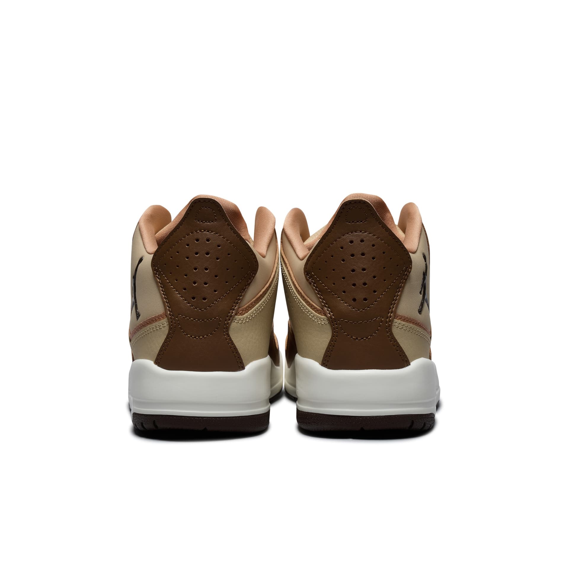 Ретро баскетбольные кроссовки Jordan Courtside 23 Brown - изображение 4