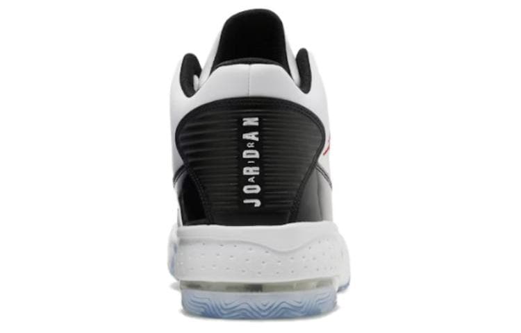 Ретро баскетбольные кроссовки Jordan Max Aura 2 'White Gym Red' - изображение 4