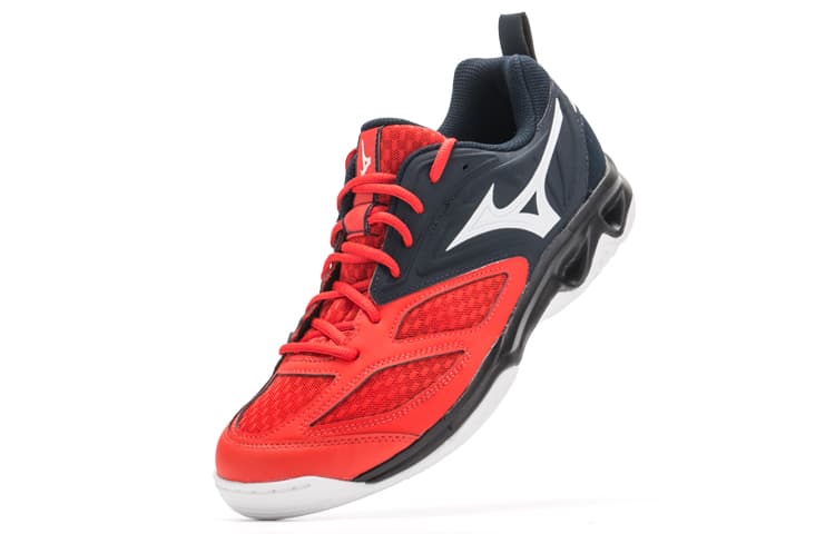 Кроссовки для спортзала Mizuno Dynablite Black Red White - изображение 2