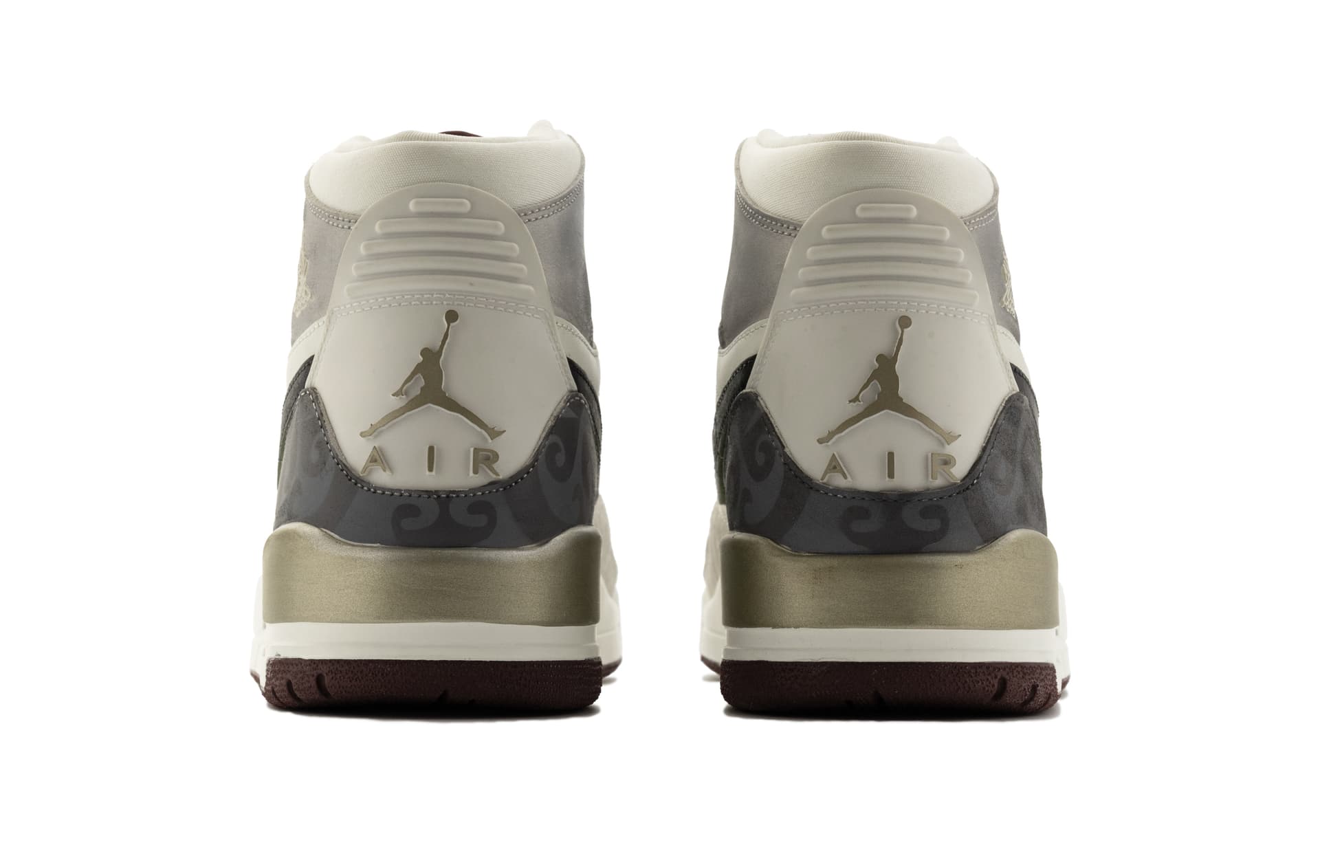 Ретро баскетбольные кроссовки Jordan Legacy 312 - изображение 5