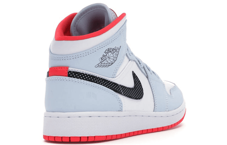 Ретро баскетбольные кроссовки Jordan Air Jordan 1 Mid Half Blue Polka Dot Swoosh GS — фото 4