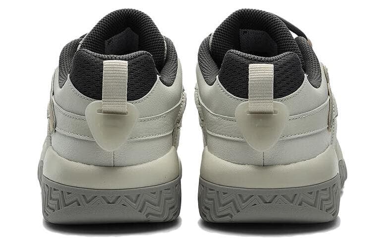 Ретро баскетбольные кроссовки FILA Barricade - изображение 5