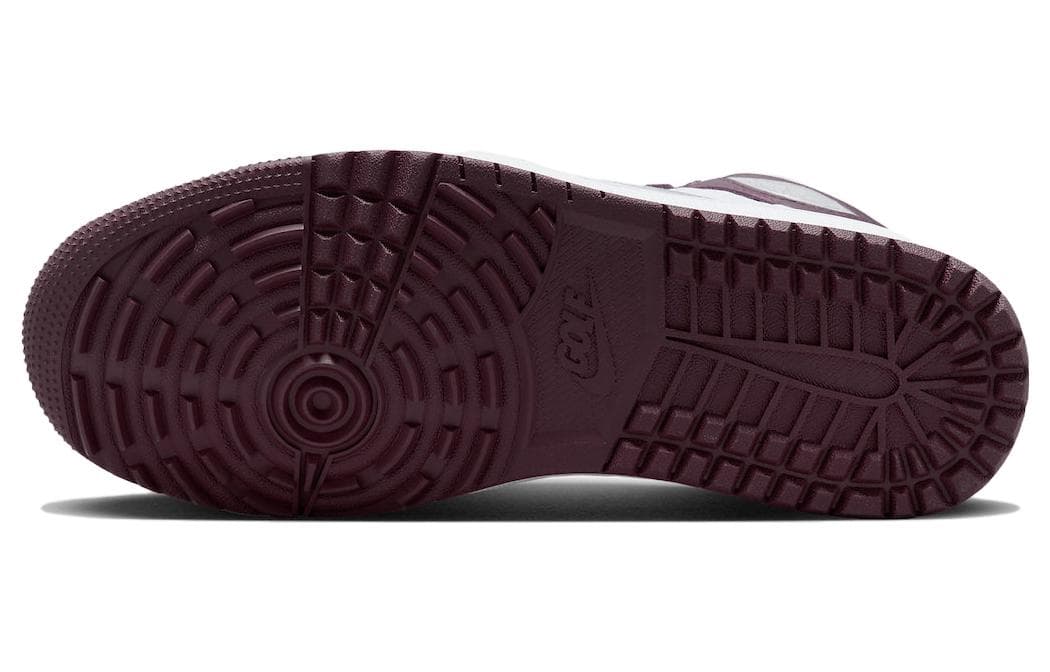 Ретро баскетбольные кроссовки Jordan Air Jordan 1 High Golf "Bordeaux" - изображение 6