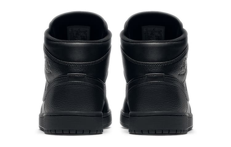 Ретро баскетбольные кроссовки Jordan Air Jordan 1 Mid "Triple Black" - изображение 4