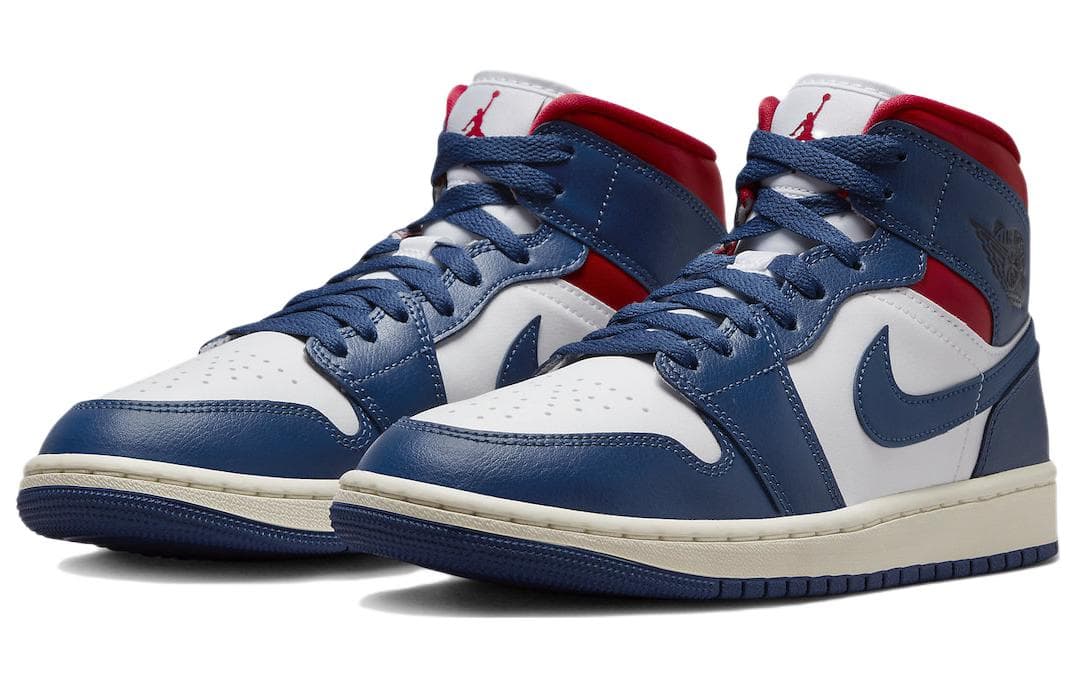 Ретро баскетбольные кроссовки Jordan Air Jordan 1 Mid "French Blue" - изображение 3