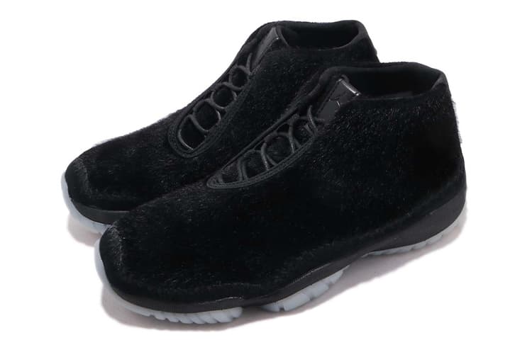 Ретро баскетбольные кроссовки Jordan Future Mid Black - изображение 3