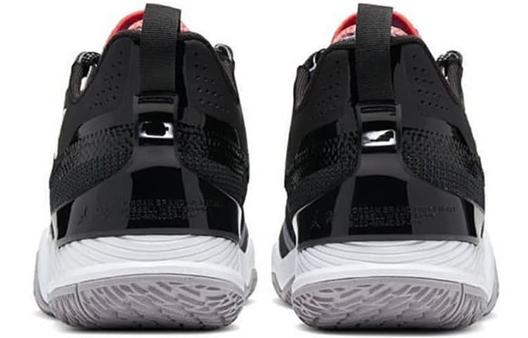Ретро баскетбольные кроссовки Jordan One Take 1 Black - изображение 5