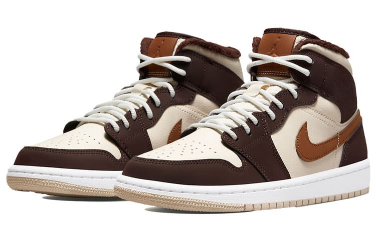 Ретро баскетбольные кроссовки Jordan Air Jordan 1 Mid SE "Cream Dark Chocolate" - изображение 3