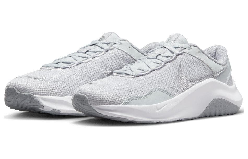 Кроссовки для спортзала Nike Legend Essential 3 - изображение 3